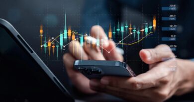 Trading Without Indicators Works Best When Your Spreads Stay Tight